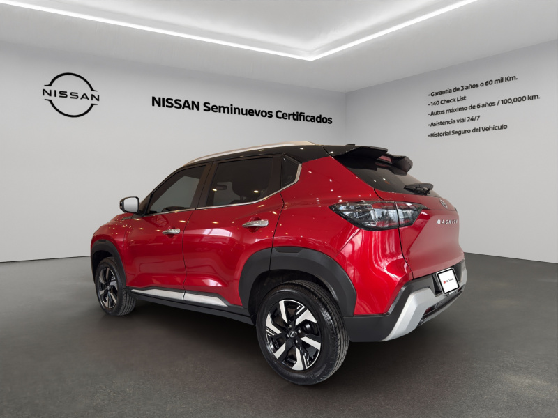 Nissan Magnite  5 pts. Exclusive, 1.0T, TM5, piel, RA-16 2025